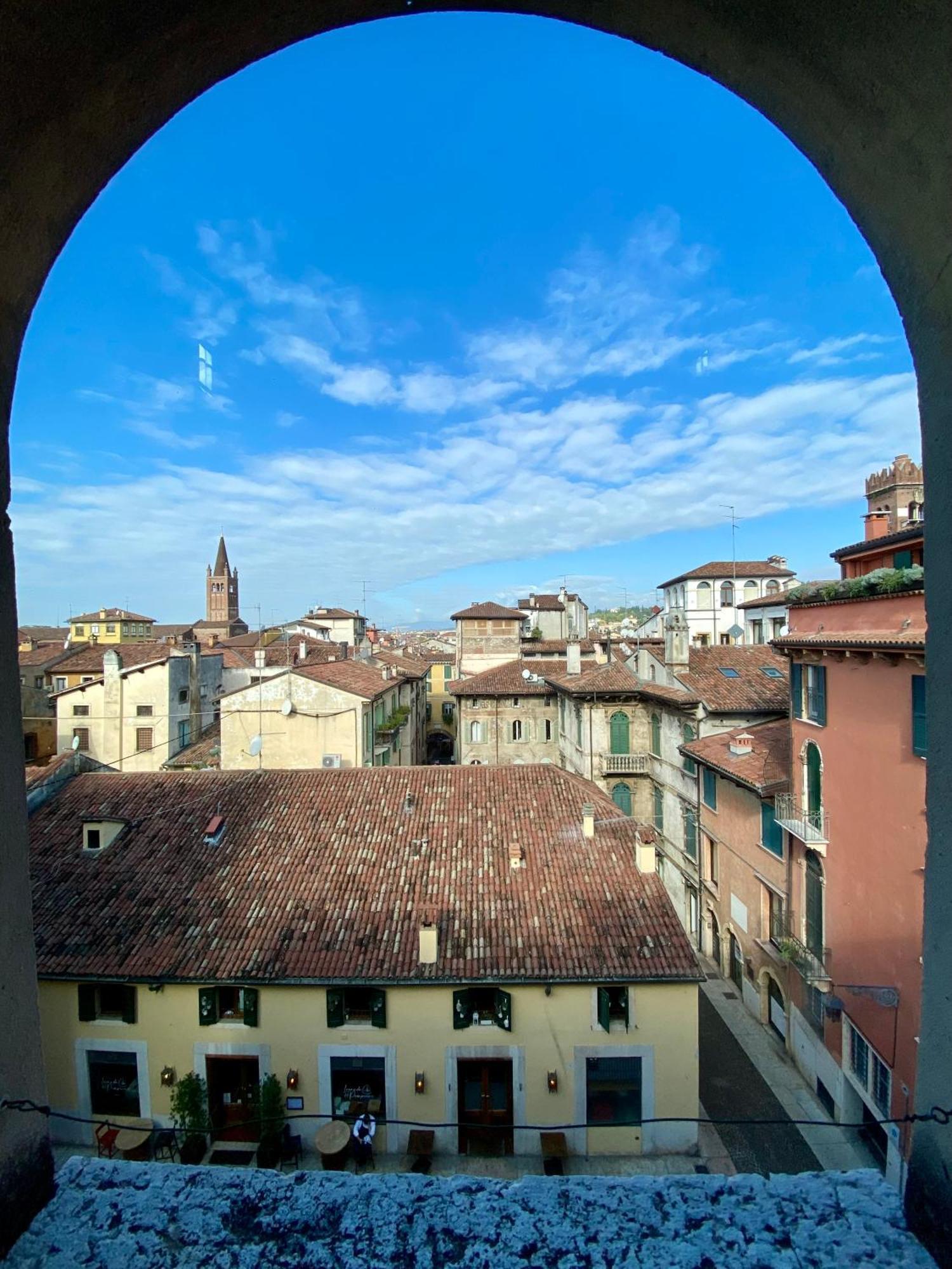 Verona Centro Piazza Erbe Экстерьер фото